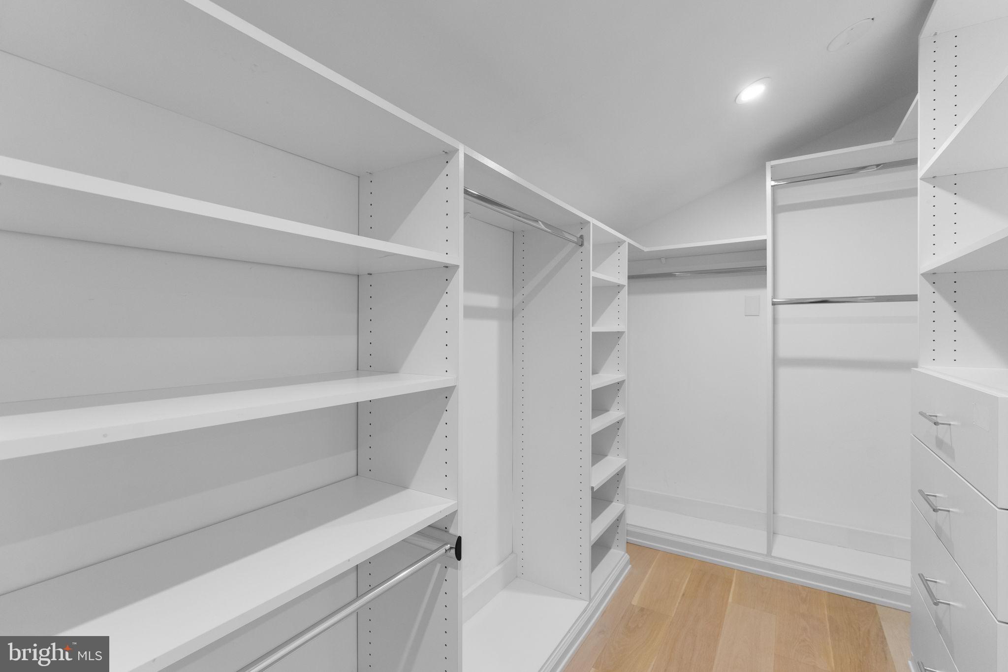 1044 Bellview Road McLean, VA 22102 - Photo 74 of 105