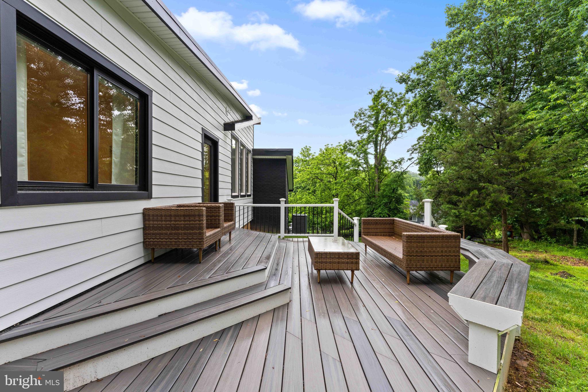 1044 Bellview Road McLean, VA 22102 - Photo 8 of 105