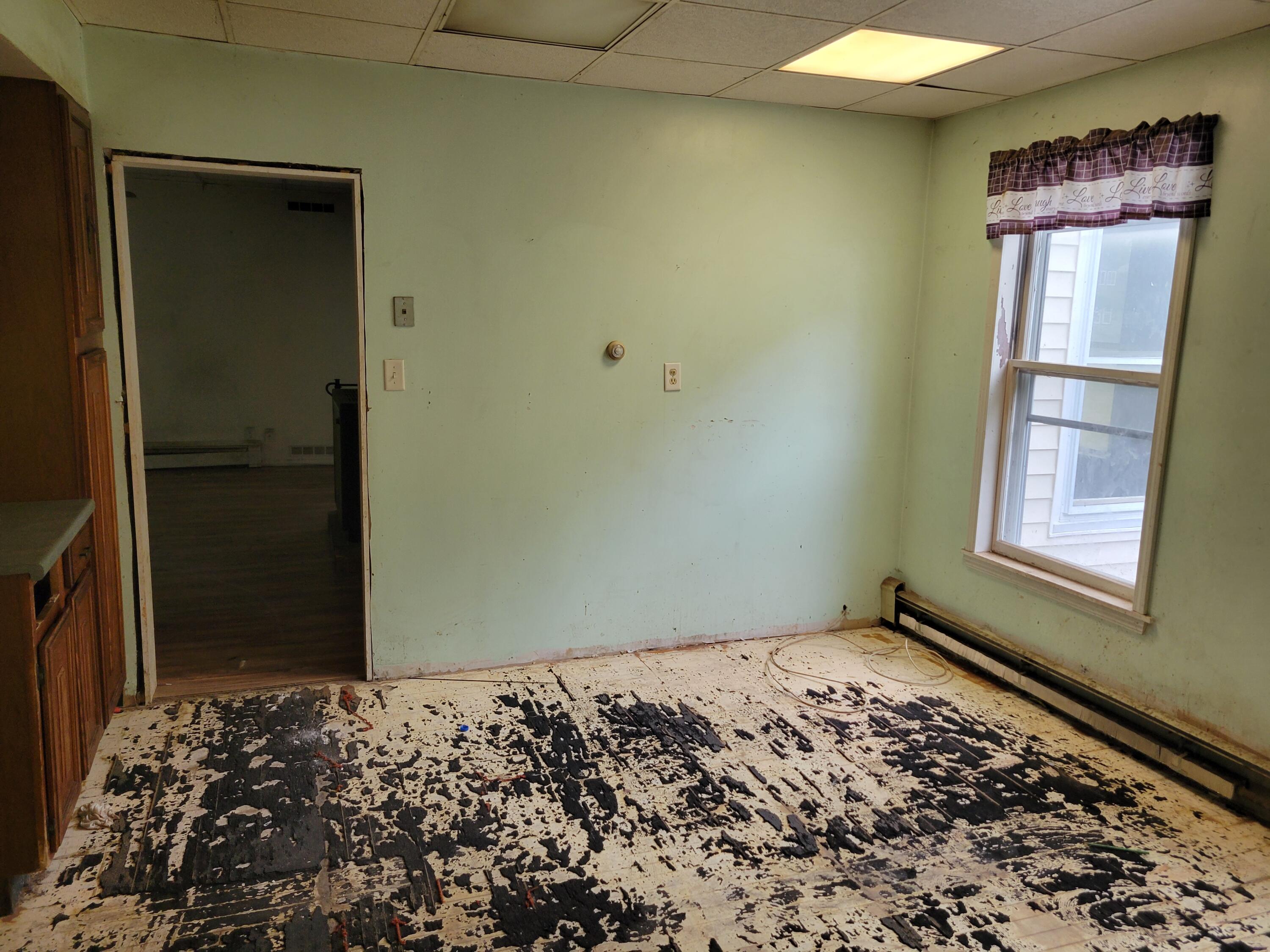 538 Poland Road Auburn, ME 04210 - Photo 9 of 26 20240920_141252
