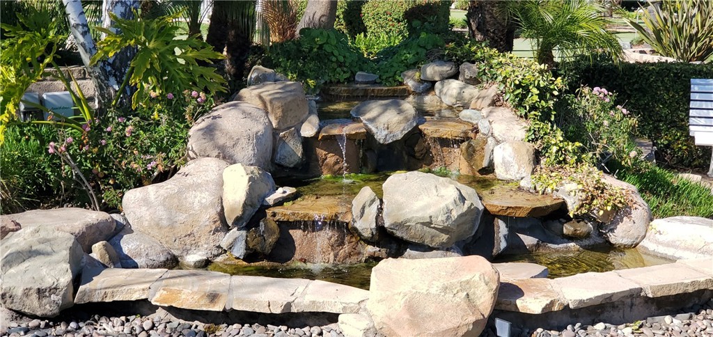 195 Tierra Rejada Road, Unit 29 Simi Valley, CA 93065 - Photo 8 of 33 a view of outdoor space and patio