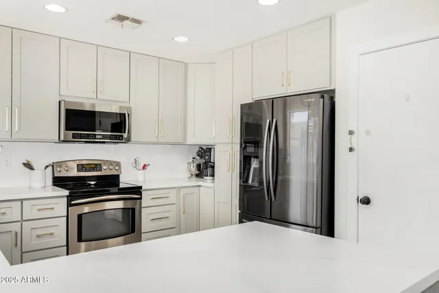 $549,900 | 5855 East Hopi Circle, Mesa, AZ 85206