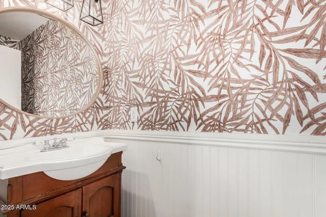 $549,900 | 5855 East Hopi Circle, Mesa, AZ 85206