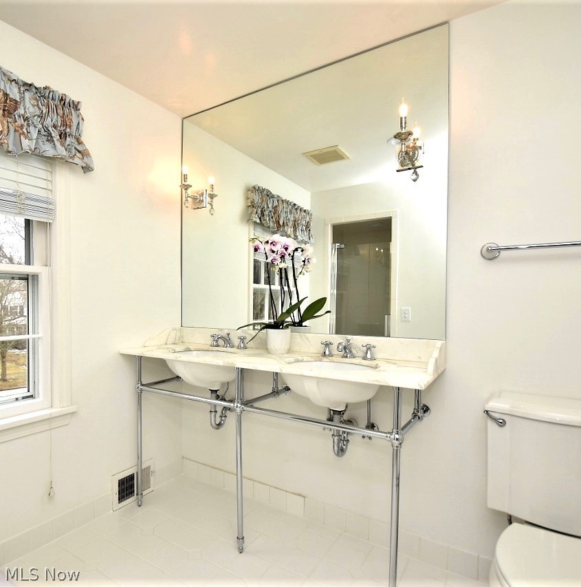 2711 Rochester Road Shaker Heights, OH 44122 - Photo 21 of 31 Gallery Image 21