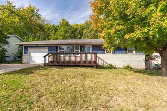 $235,000 | 711 Lara Road, Normal, IL 61761