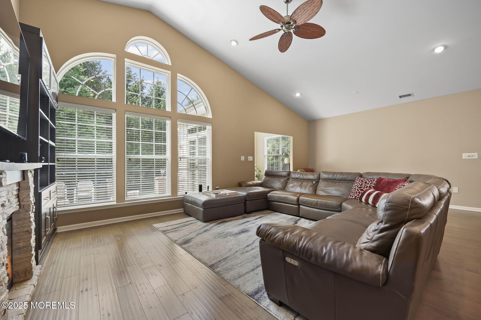15 Nottingham Way Jackson, NJ 08527 - Photo 12 of 51 LIVING ROOM