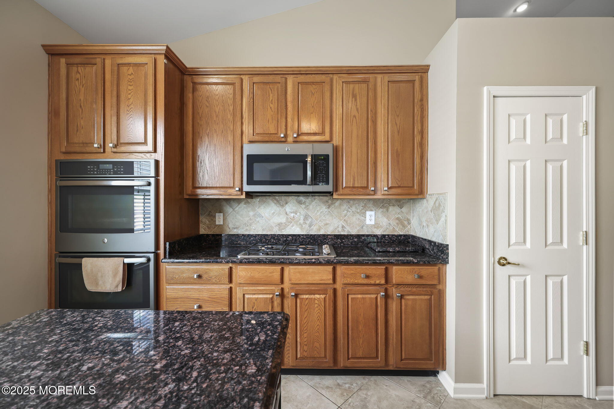 15 Nottingham Way Jackson, NJ 08527 - Photo 16 of 51 KITCHEN