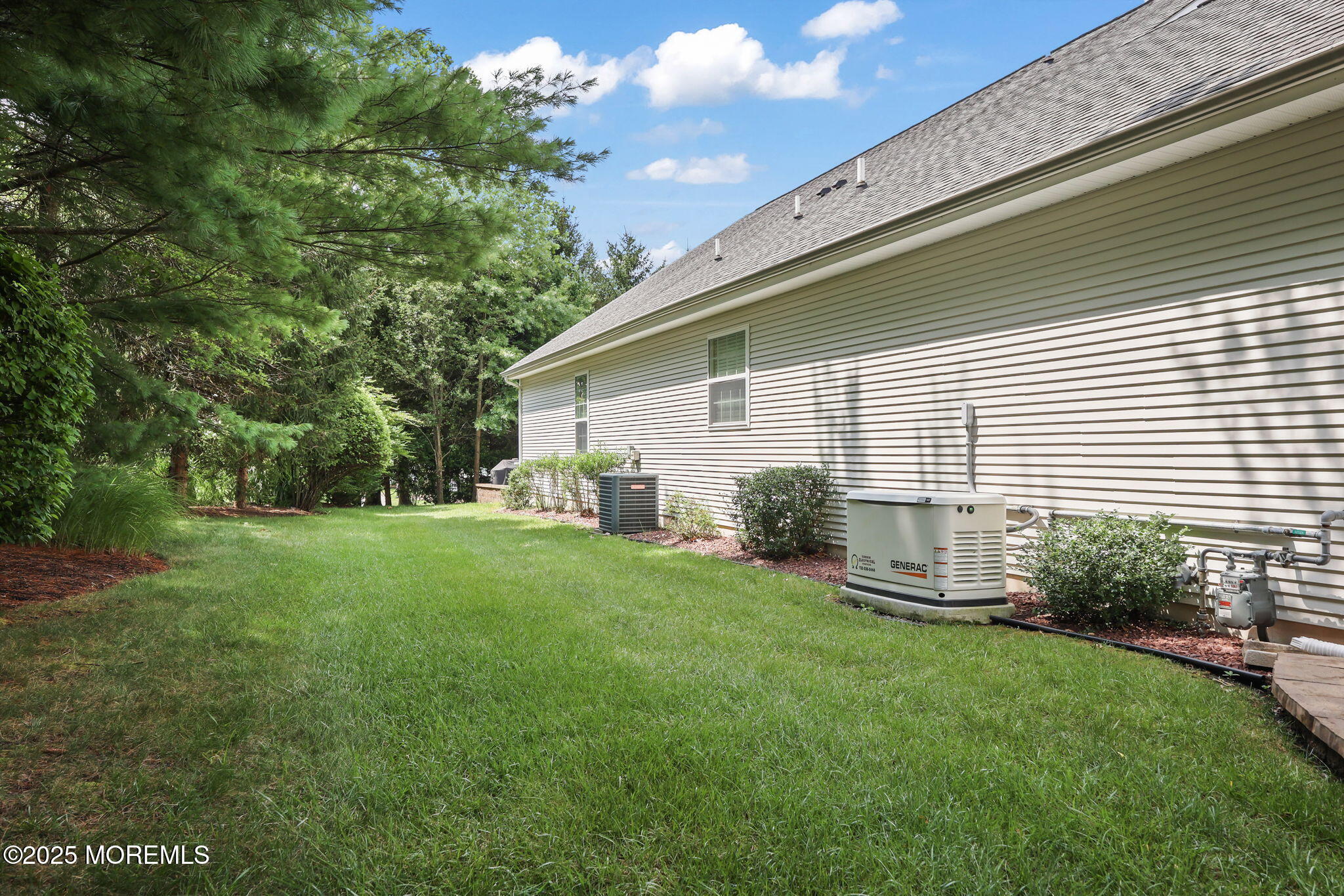 15 Nottingham Way Jackson, NJ 08527 - Photo 38 of 51 SIDE OF HOME
