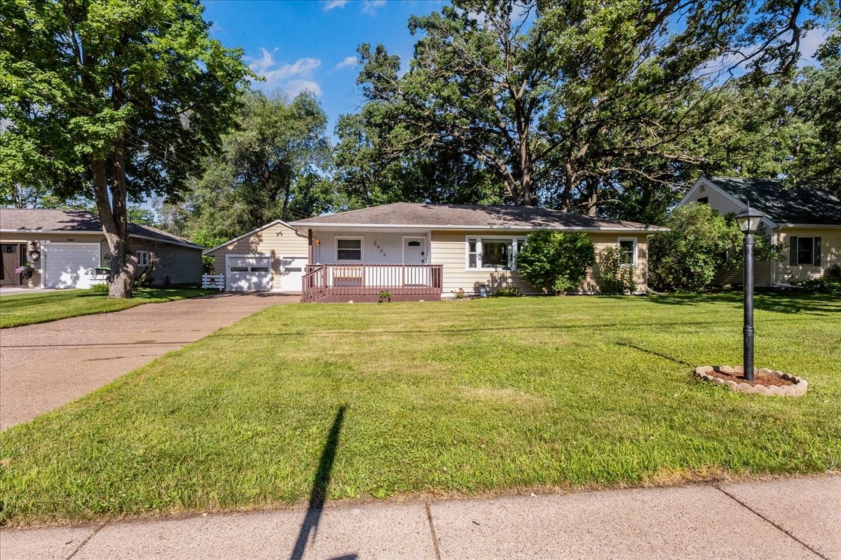 3436 Rudolph Road Eau Claire, WI 54701 - Photo 2 of 39