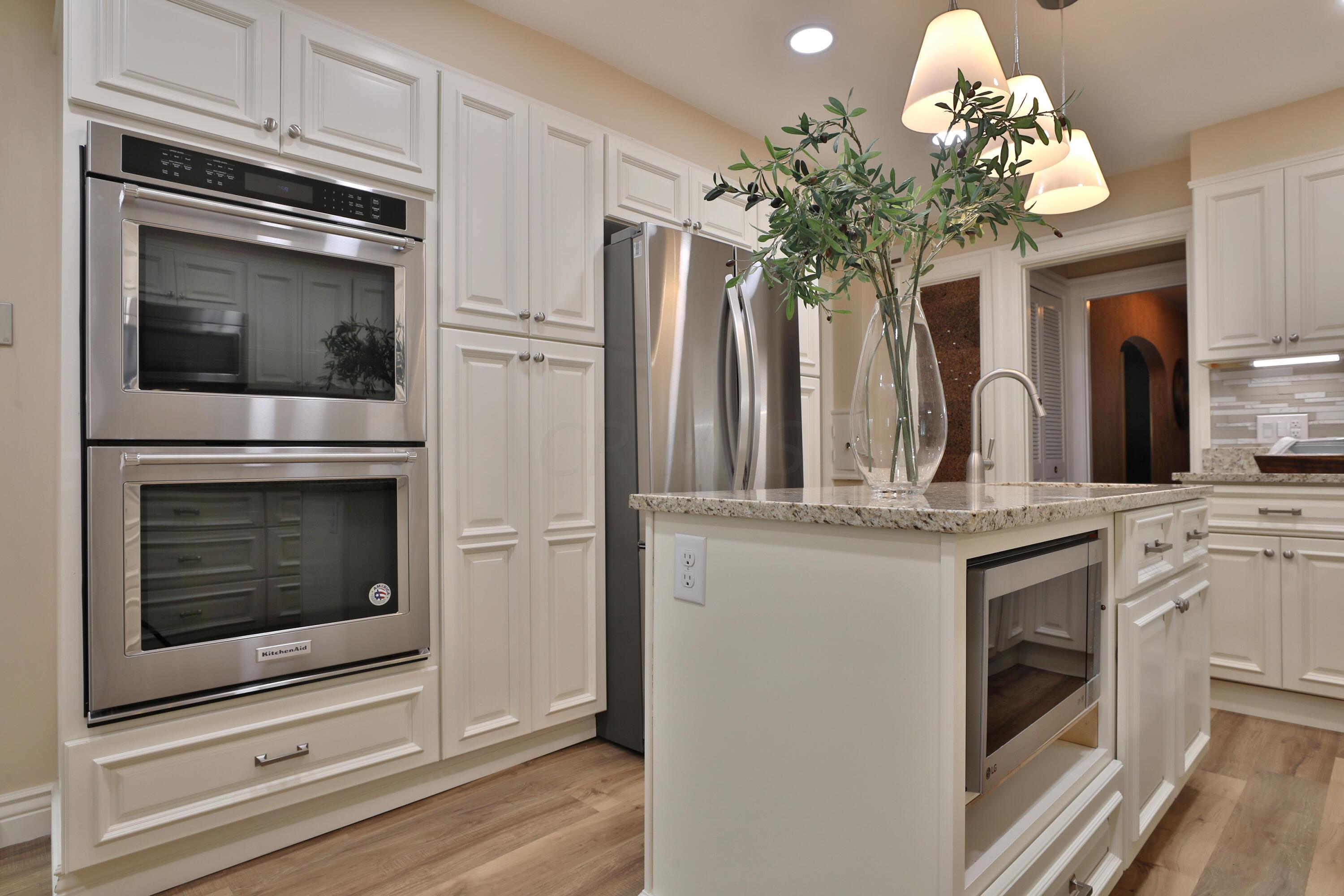 92 North Ardmore Road Bexley, OH 43209 - Photo 20 of 54 Chef's kitchen