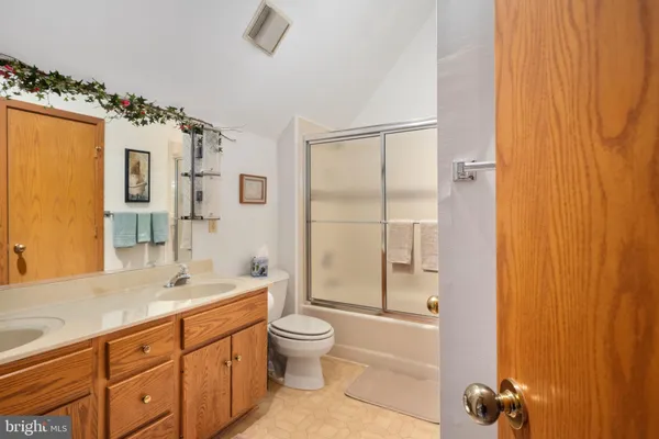 $1,200,000 | 54 Tara Circle, Bumpass, VA 23024