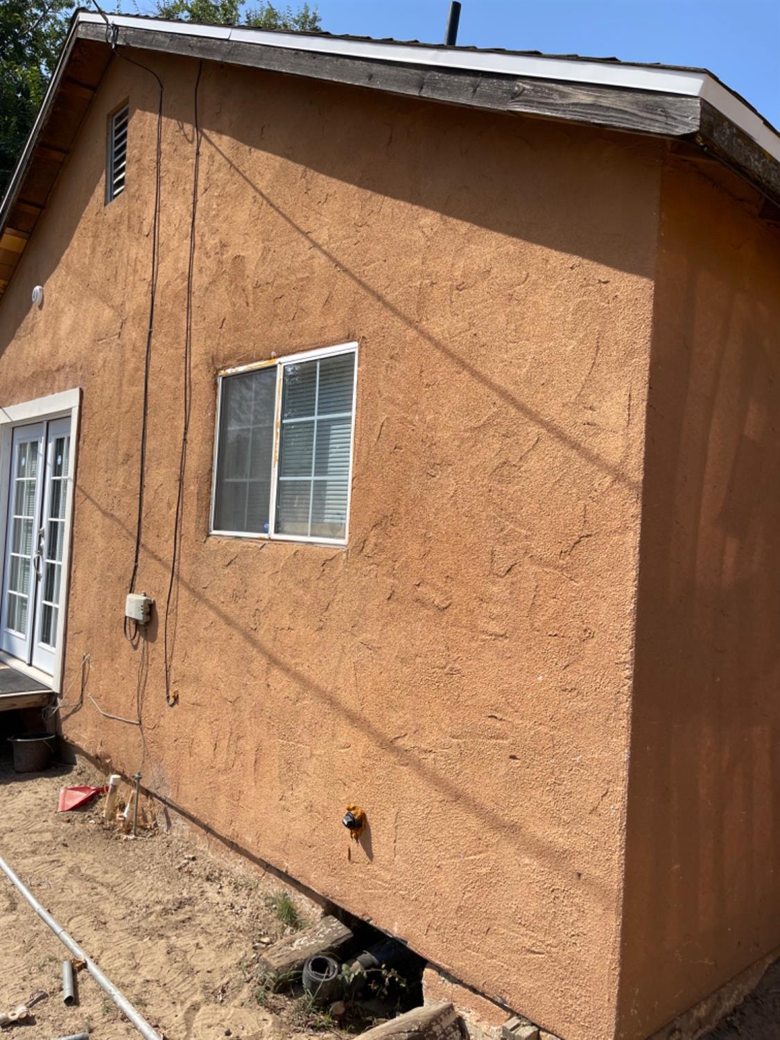 2805 Wright Street Selma, CA 93662 - Photo 1 of 26 a backyard of a house