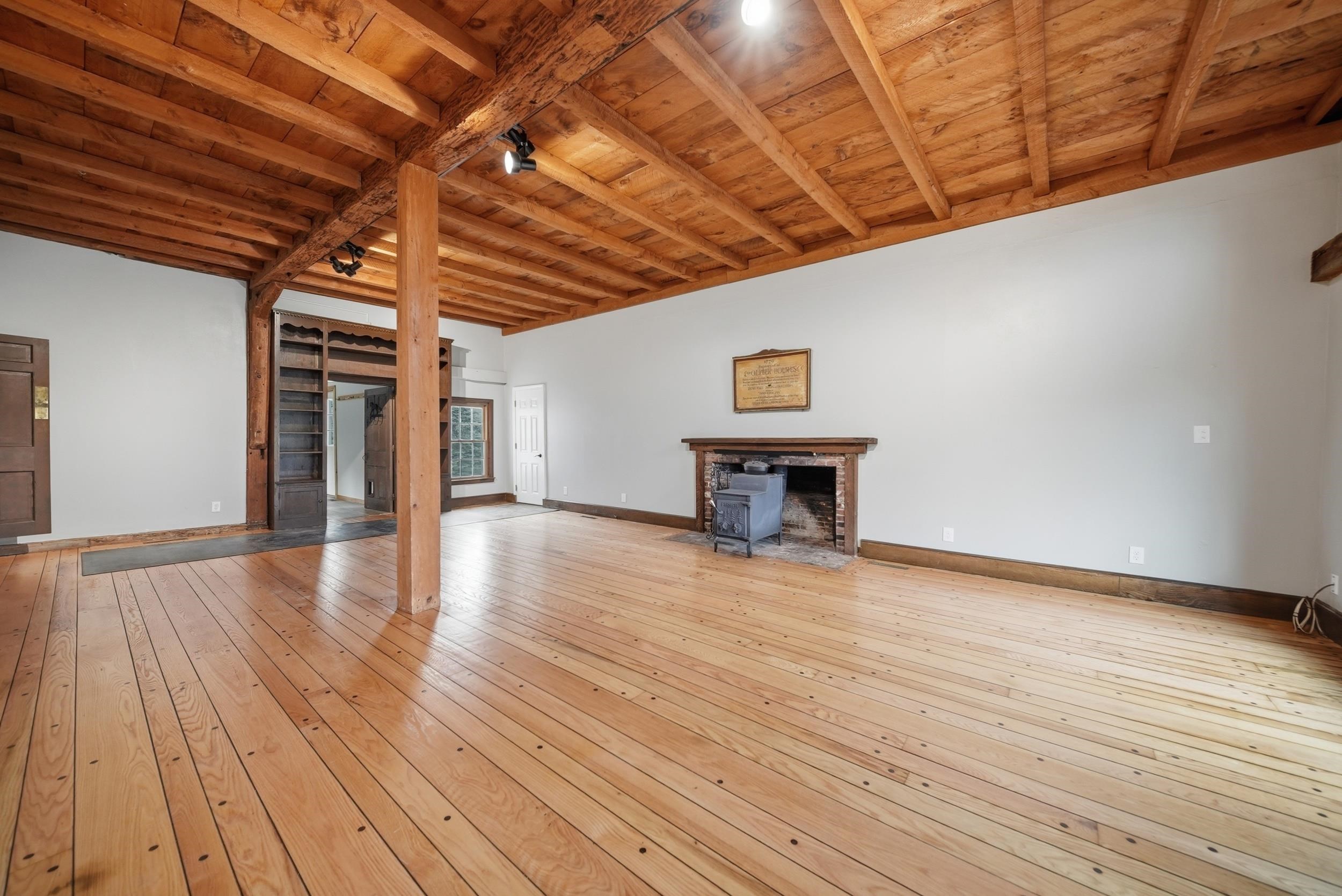 1 Cross Road Francestown, NH 03043 - Photo 19 of 60