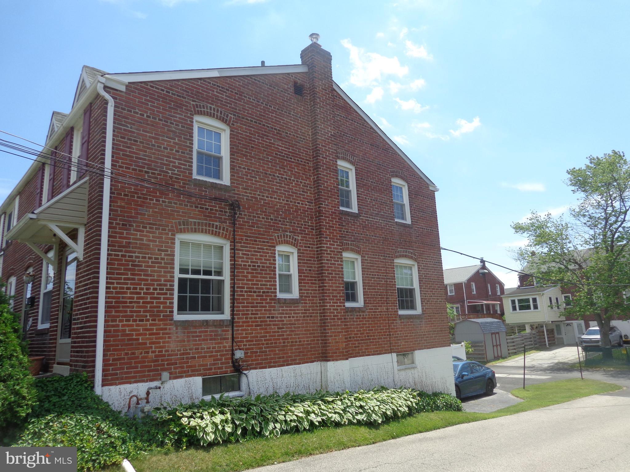 363 Holmes Road Holmes, PA 19043 - Photo 2 of 12