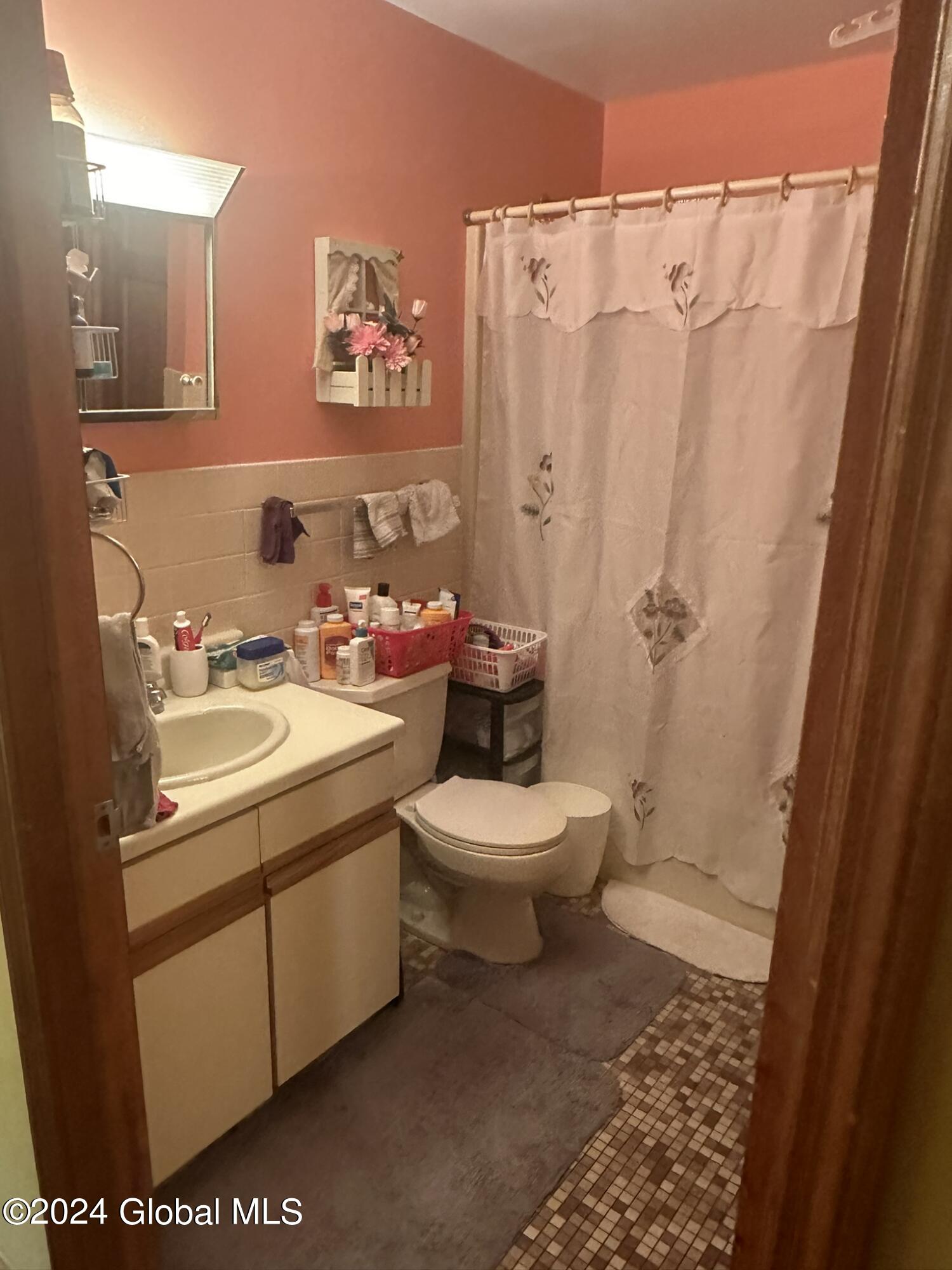 222 South Ten Broeck Street, Unit 22 Scotia, NY 12302 - Photo 9 of 13 IMG_2371