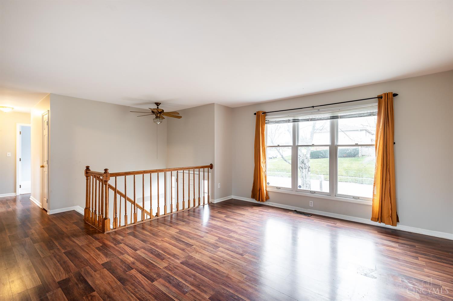 647 Regent Road Cincinnati, OH 45245 - Photo 8 of 38 Gallery Image 8