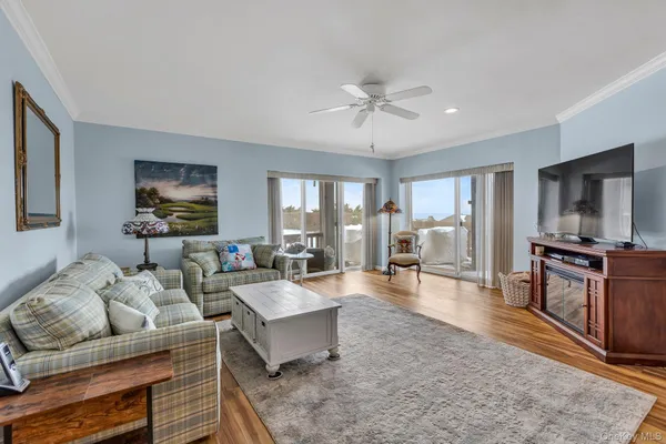 $625,000 | 116 Fox Hill Drive, Baiting Hollow, NY 11933