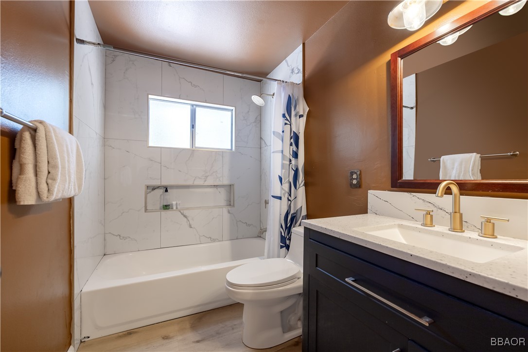 41602 Mcwhinney Lane Big Bear Lake, CA 92315 - Photo 14 of 31