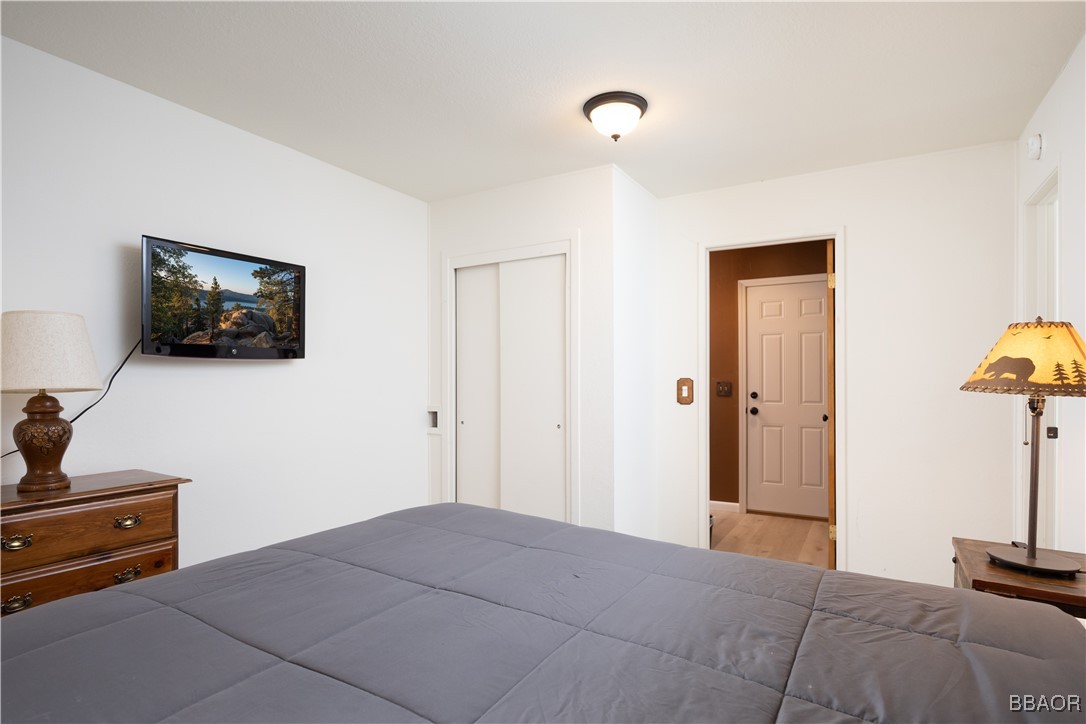 41602 Mcwhinney Lane Big Bear Lake, CA 92315 - Photo 20 of 31