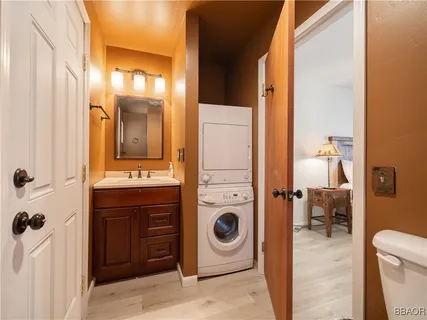 $499,000 | 41602 Mcwhinney Lane, Big Bear Lake, CA 92315