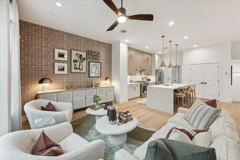 $439,900 | 750 Curtin Street, Houston, TX 77018