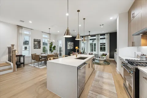 $439,900 | 750 Curtin Street, Houston, TX 77018