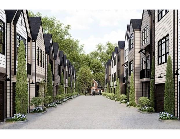 a view of an house with roof space