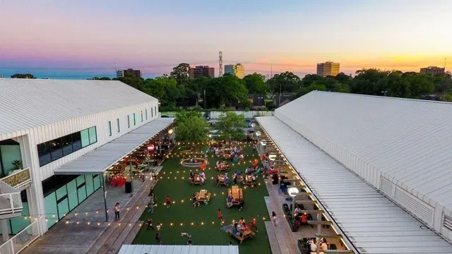 $439,900 | 750 Curtin Street, Houston, TX 77018