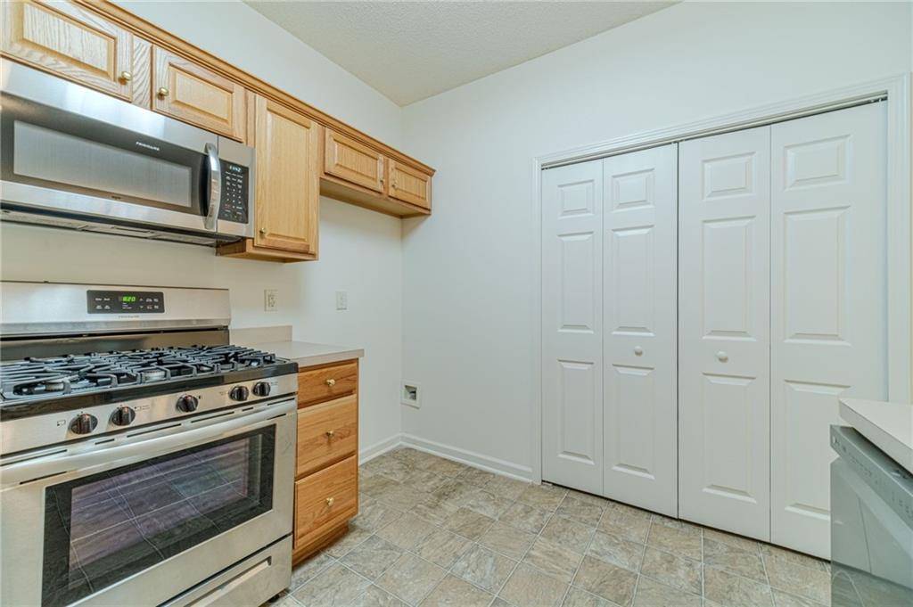 422 Copeland Street Southwest Grayson, GA 30017 - Photo 11 of 33