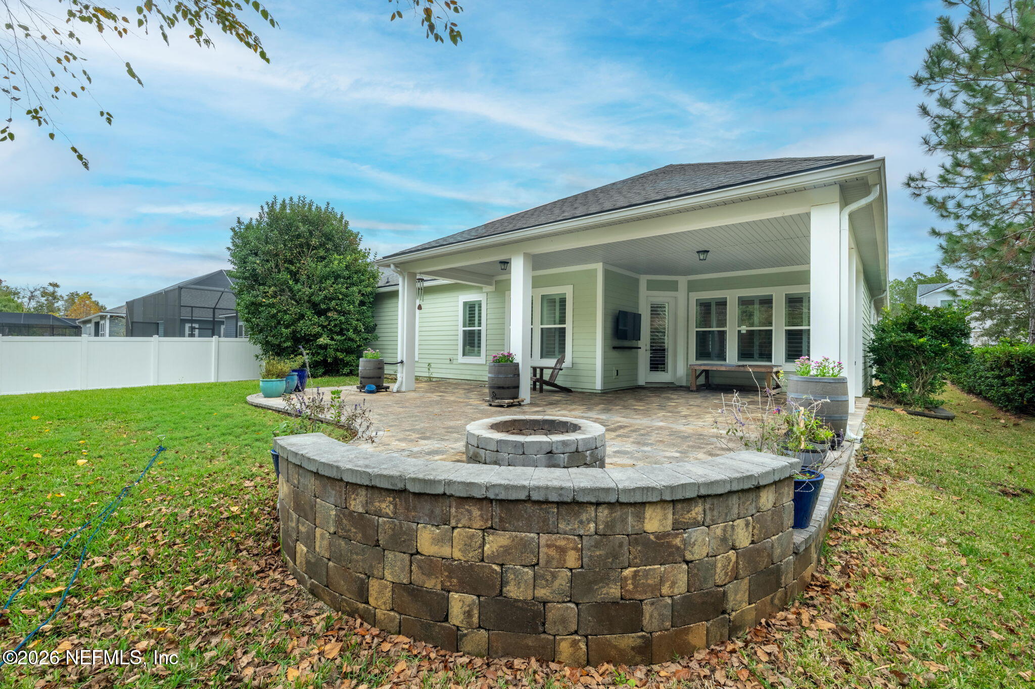 87 Footbridge Road St. Johns, FL 32259 - Photo 13 of 32 front view of house with a garden