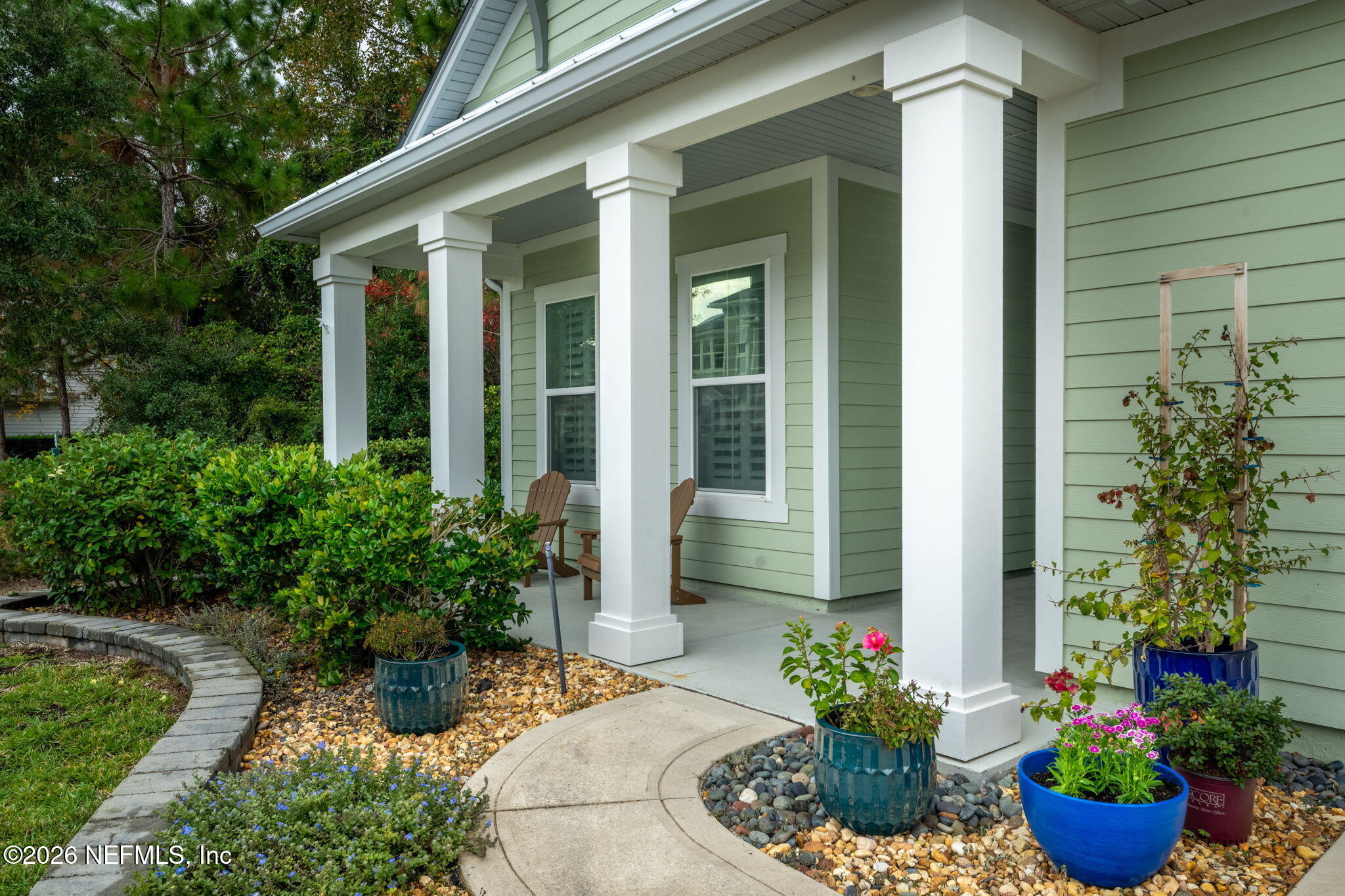 87 Footbridge Road St. Johns, FL 32259 - Photo 3 of 32 a view of a backyard with a garden