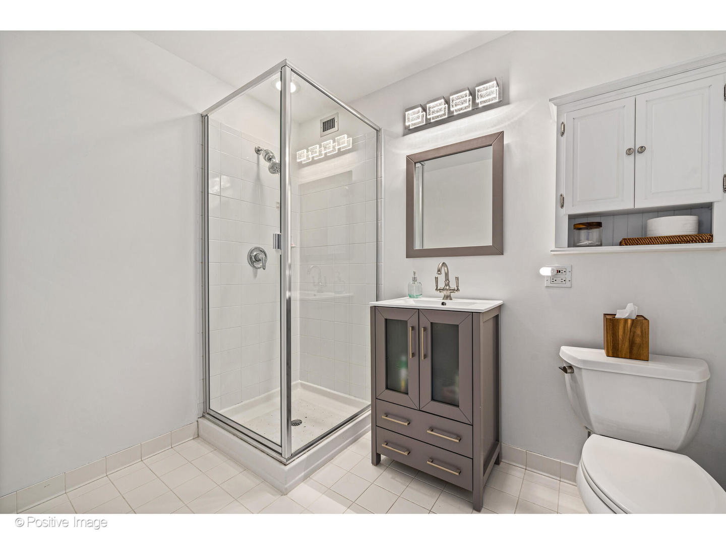 701 South Wells Street, Unit 1504 Chicago, IL 60607 - Photo 5 of 12 Gallery Image 5