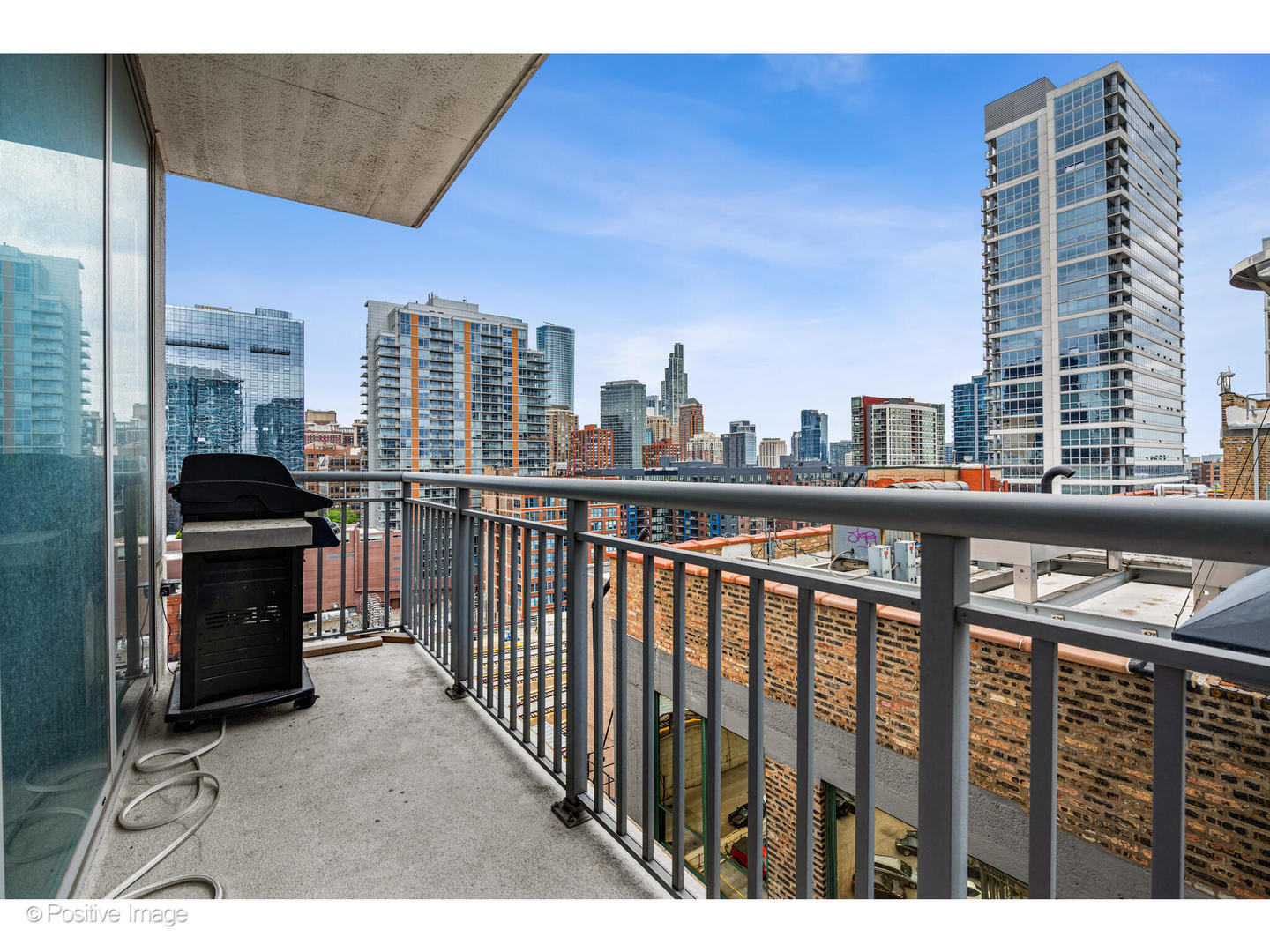 701 South Wells Street, Unit 1504 Chicago, IL 60607 - Photo 7 of 12 Gallery Image 7