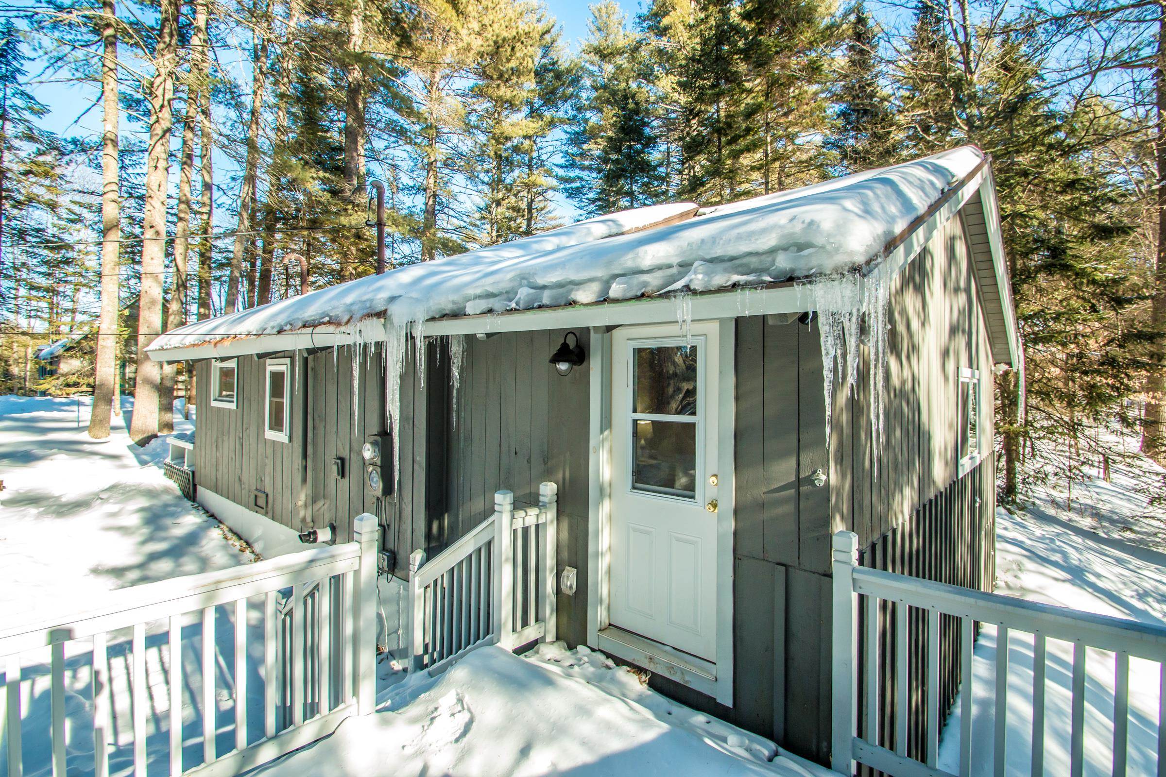 109 North Pines Road Conway, NH 03813 - Photo 5 of 36
