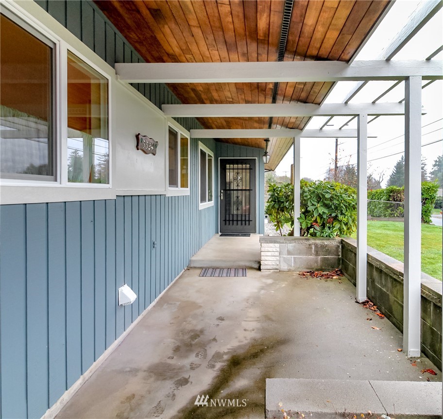 3524 Petersville Road Northeast Bremerton, WA 98310 - Photo 3 of 34 Gallery Image 3