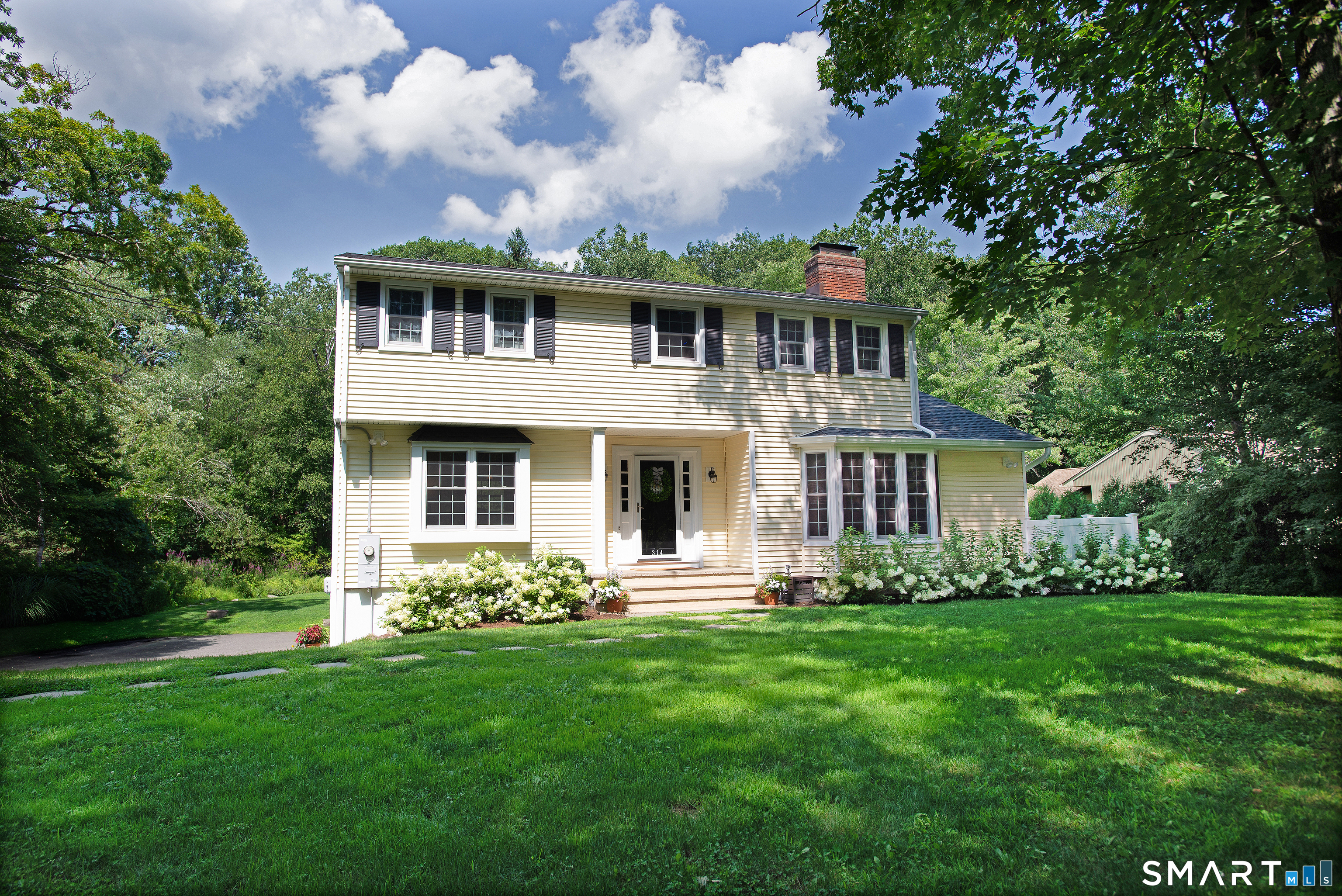314 Barrack Hill Road Ridgefield, CT 06877 - Photo 2 of 28 Gallery Image 2