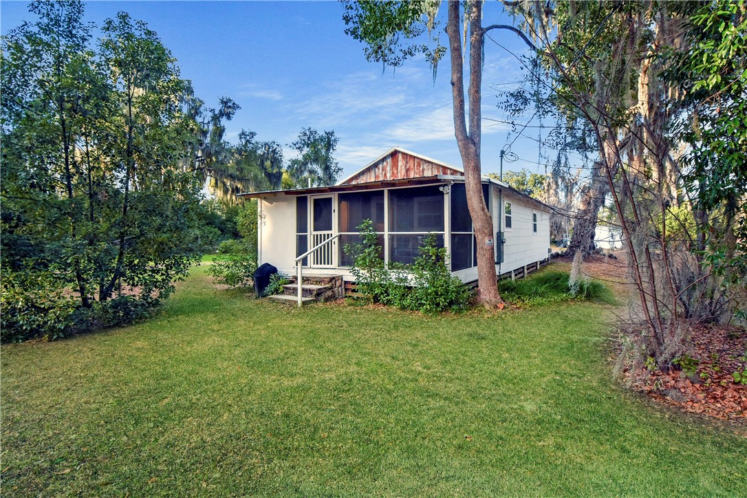 211 Trumbull Street Darien, GA 31305 - Photo 23 of 26 AI/Photo enhanced for grassing.