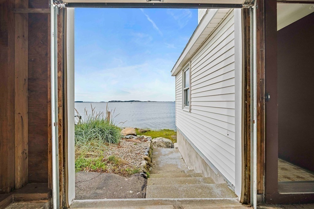 212 Nantasket Road Hull, MA 02045 - Photo 12 of 36 a view of a entryway