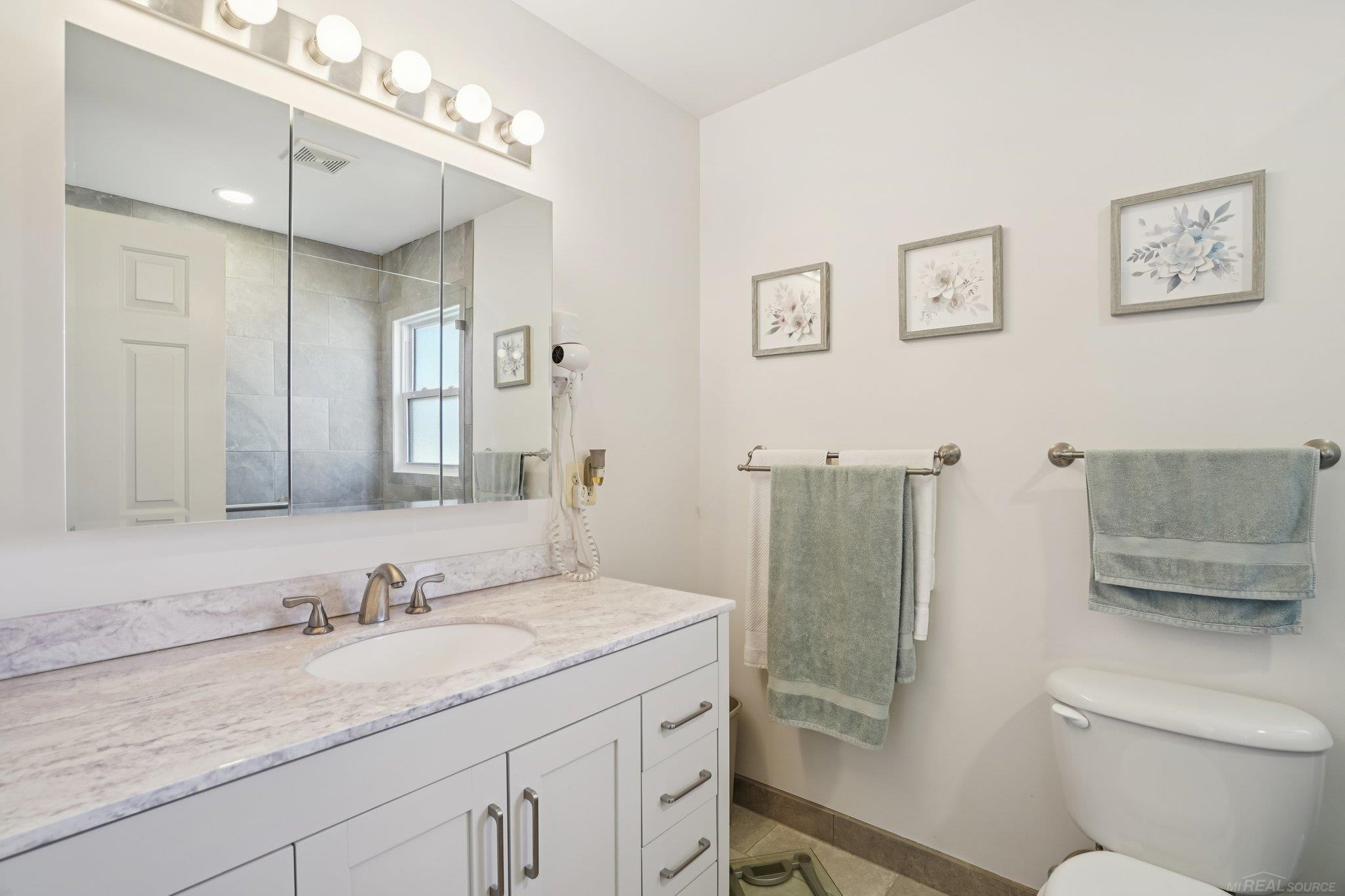 48302 Adams Drive Macomb, MI 48044 - Photo 28 of 47 Gallery Image 28