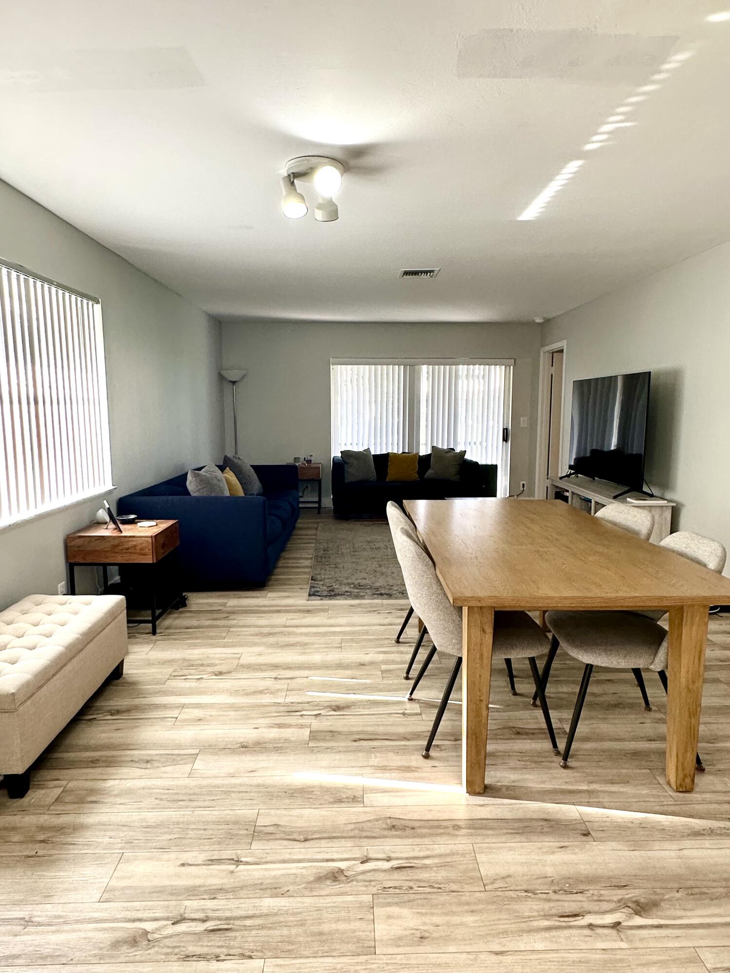 6389 Boca Circle Boca Raton, FL 33433 - Photo 6 of 18 Dining/Living Room