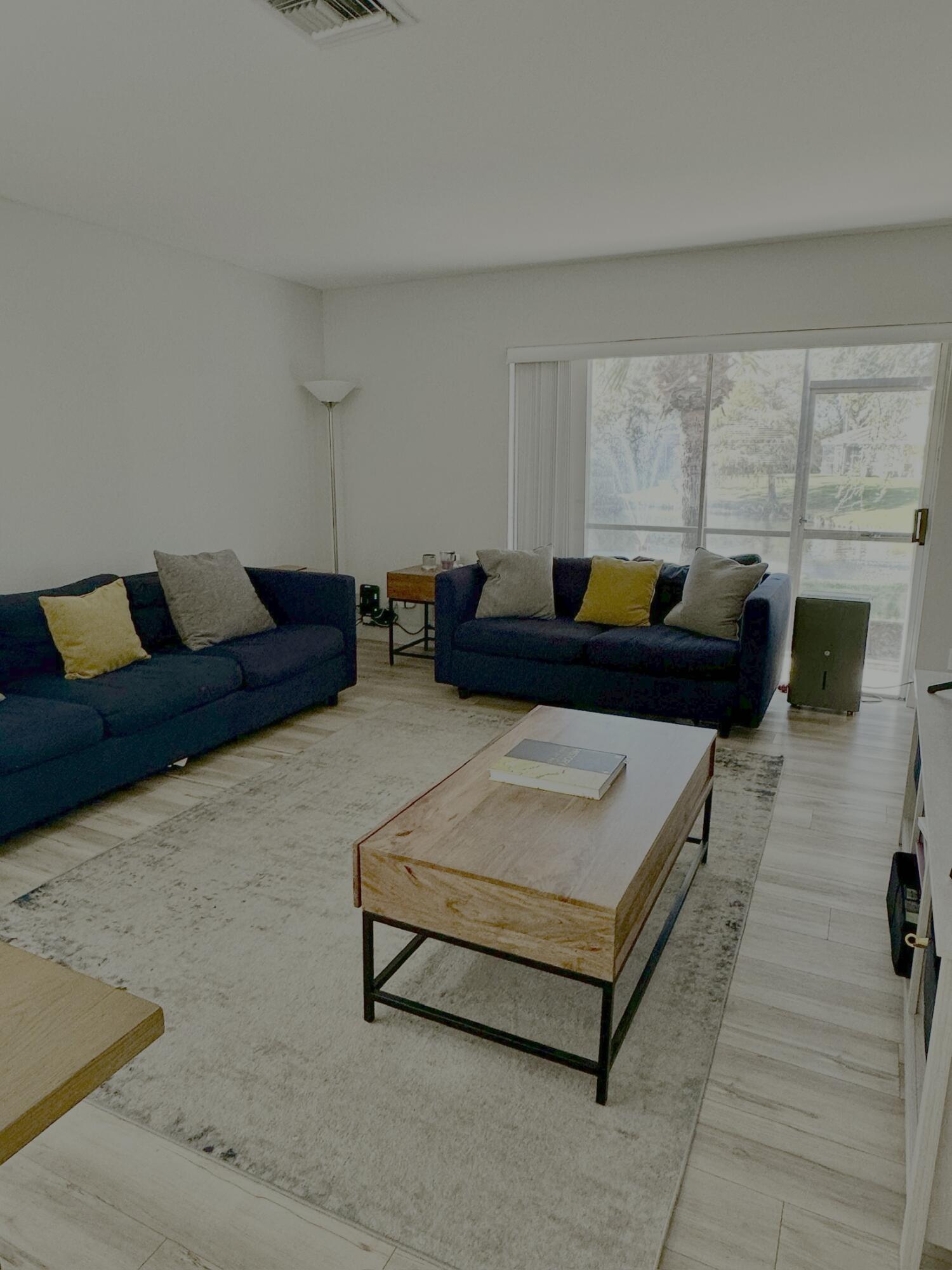 6389 Boca Circle Boca Raton, FL 33433 - Photo 8 of 18 Living Room