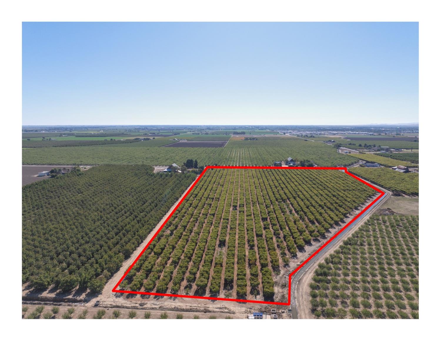 1099 Lemon Avenue Patterson, CA 95363 - Photo 12 of 17 a view of balcony with outdoor space