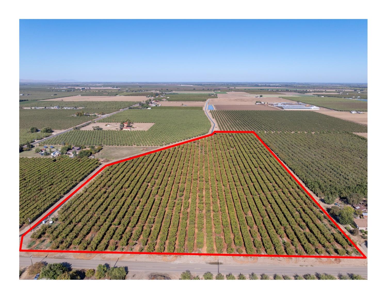 1099 Lemon Avenue Patterson, CA 95363 - Photo 13 of 17 a view of balcony with ocean view
