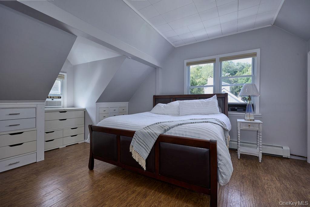 90 Walnut Road Lake Peekskill, NY 10537 - Photo 19 of 48 2nd Floor - Primary Bedroom