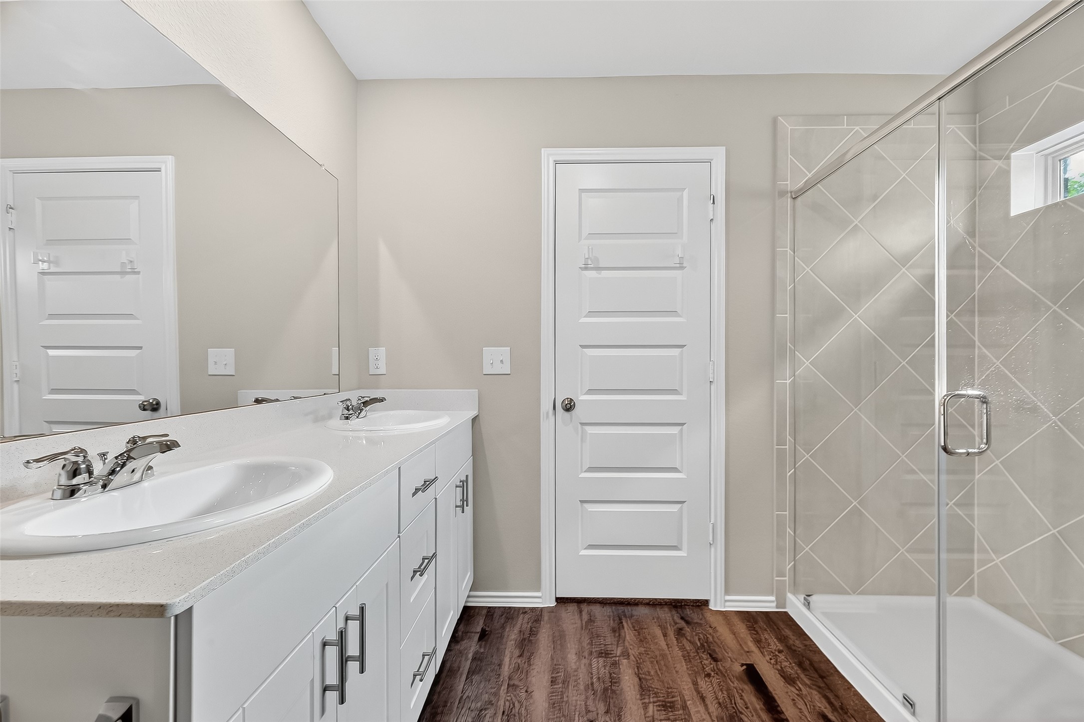 79 Courageous Way Magnolia, TX 77355 - Photo 20 of 23 a bathroom with a sink and a mirror