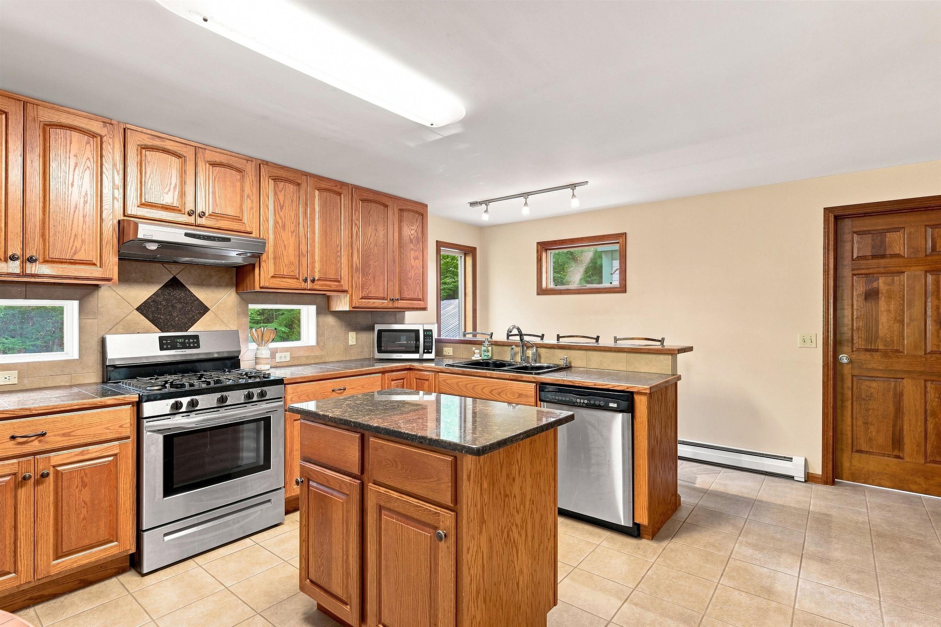 1244 N Road Warner, NH 03278 - Photo 3 of 21 Gallery Image 3