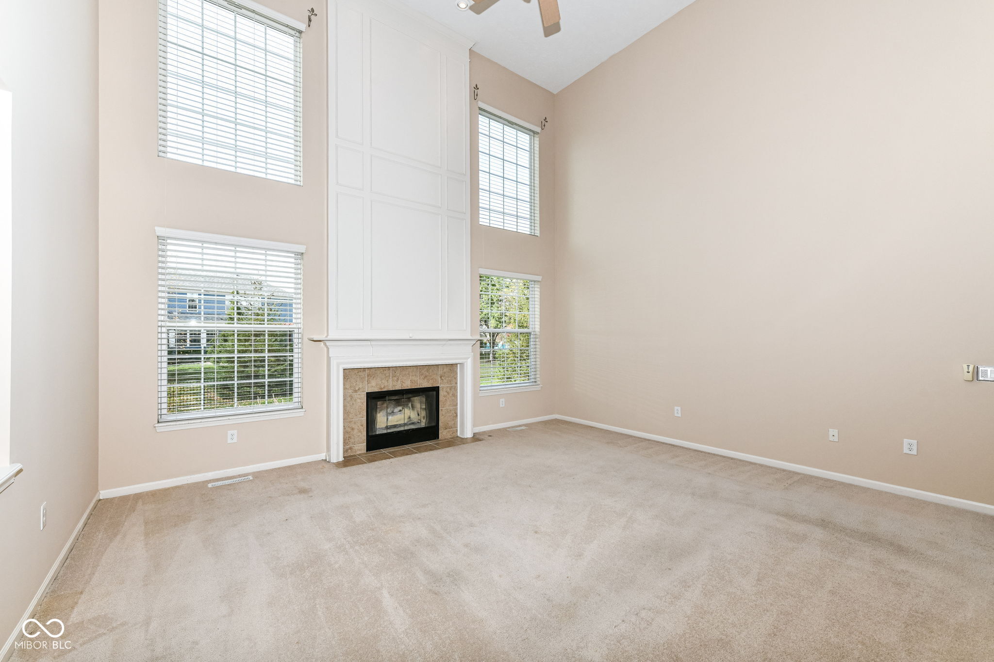 12428 Gray Eagle Drive Fishers, IN 46037 - Photo 16 of 57