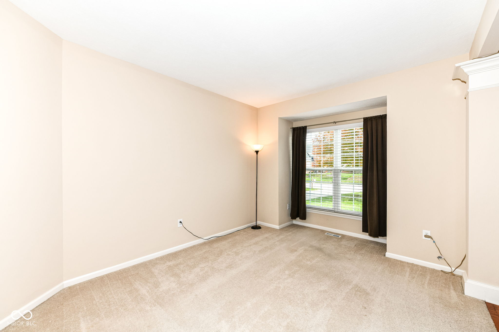 12428 Gray Eagle Drive Fishers, IN 46037 - Photo 9 of 57