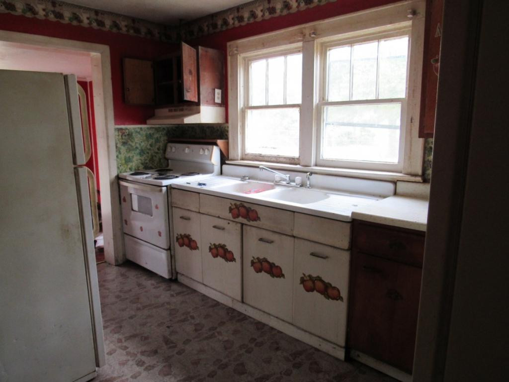 11415 Riverview Road Coeburn, VA 24230 - Photo 2 of 9 Photo 2