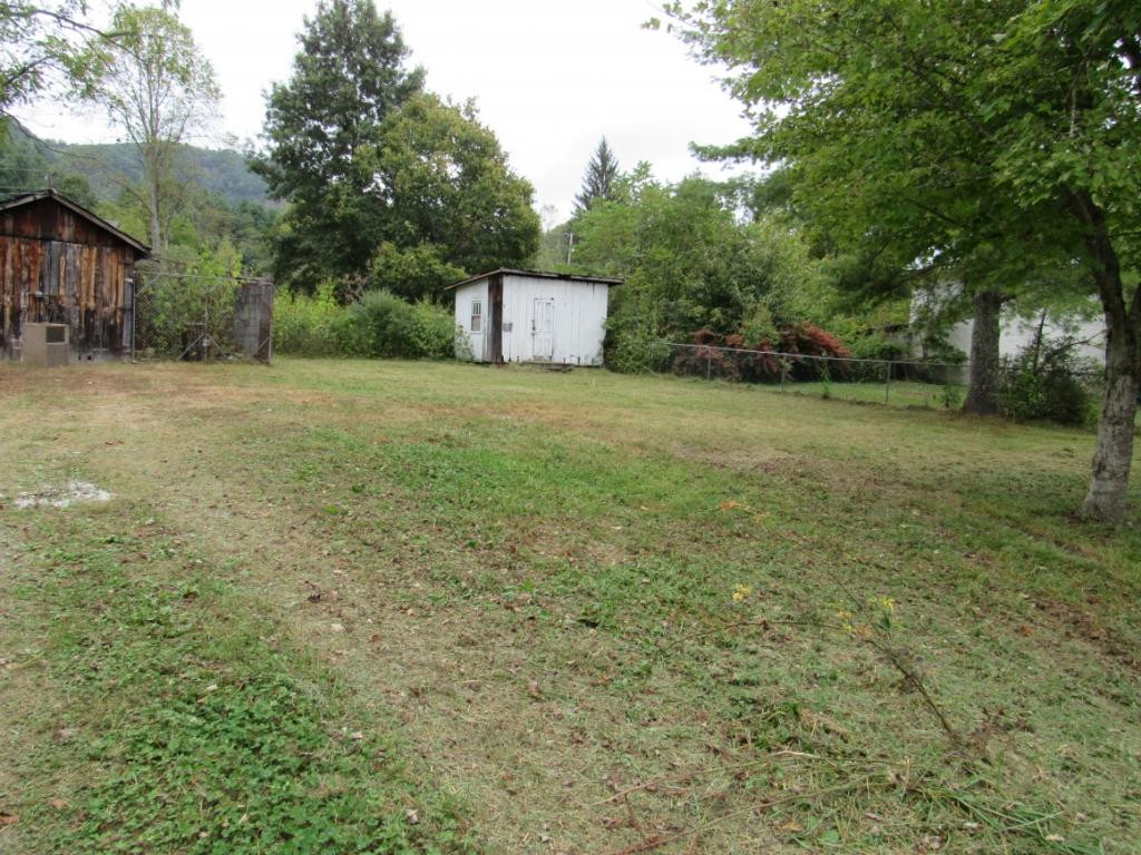 11415 Riverview Road Coeburn, VA 24230 - Photo 8 of 9 Photo 8