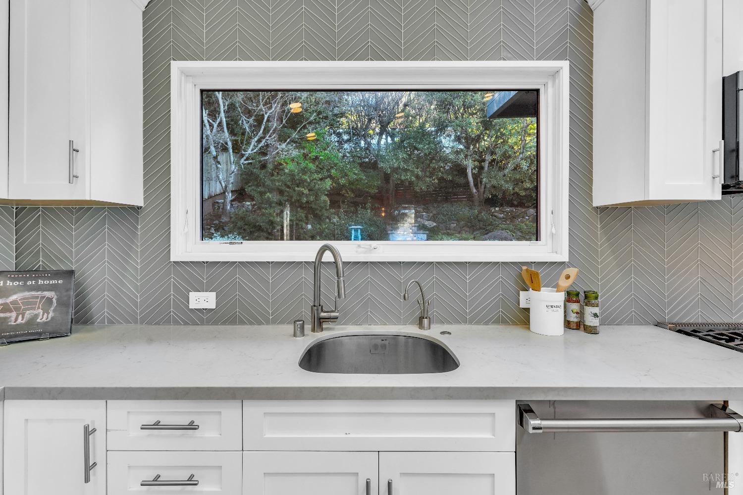 30 Bella Vista Avenue Belvedere, CA 94920 - Photo 19 of 89